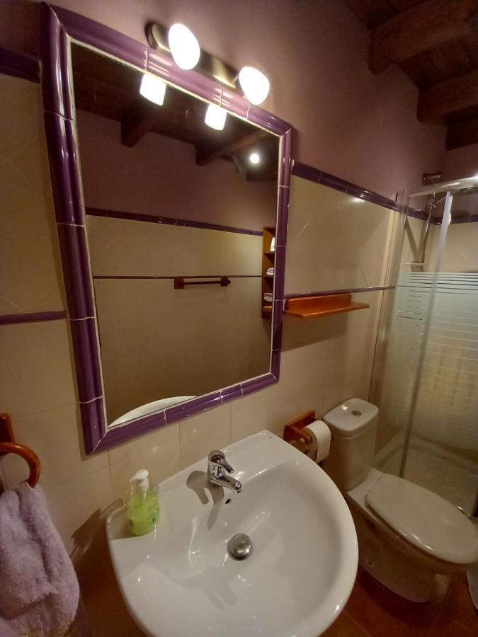 Coviellador Cangas De Onis Pension Buitenkant foto
