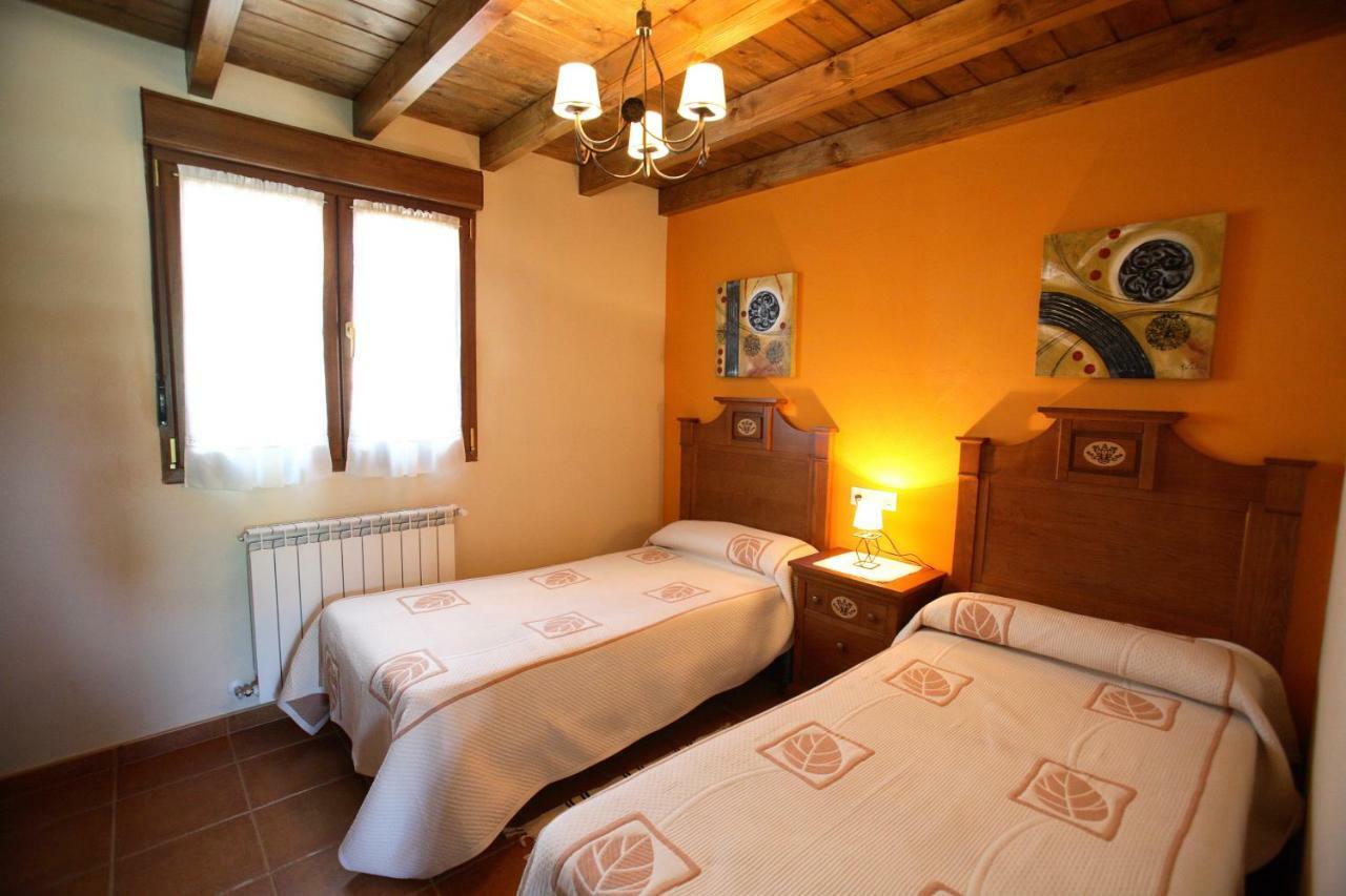 Coviellador Cangas De Onis Pension Buitenkant foto